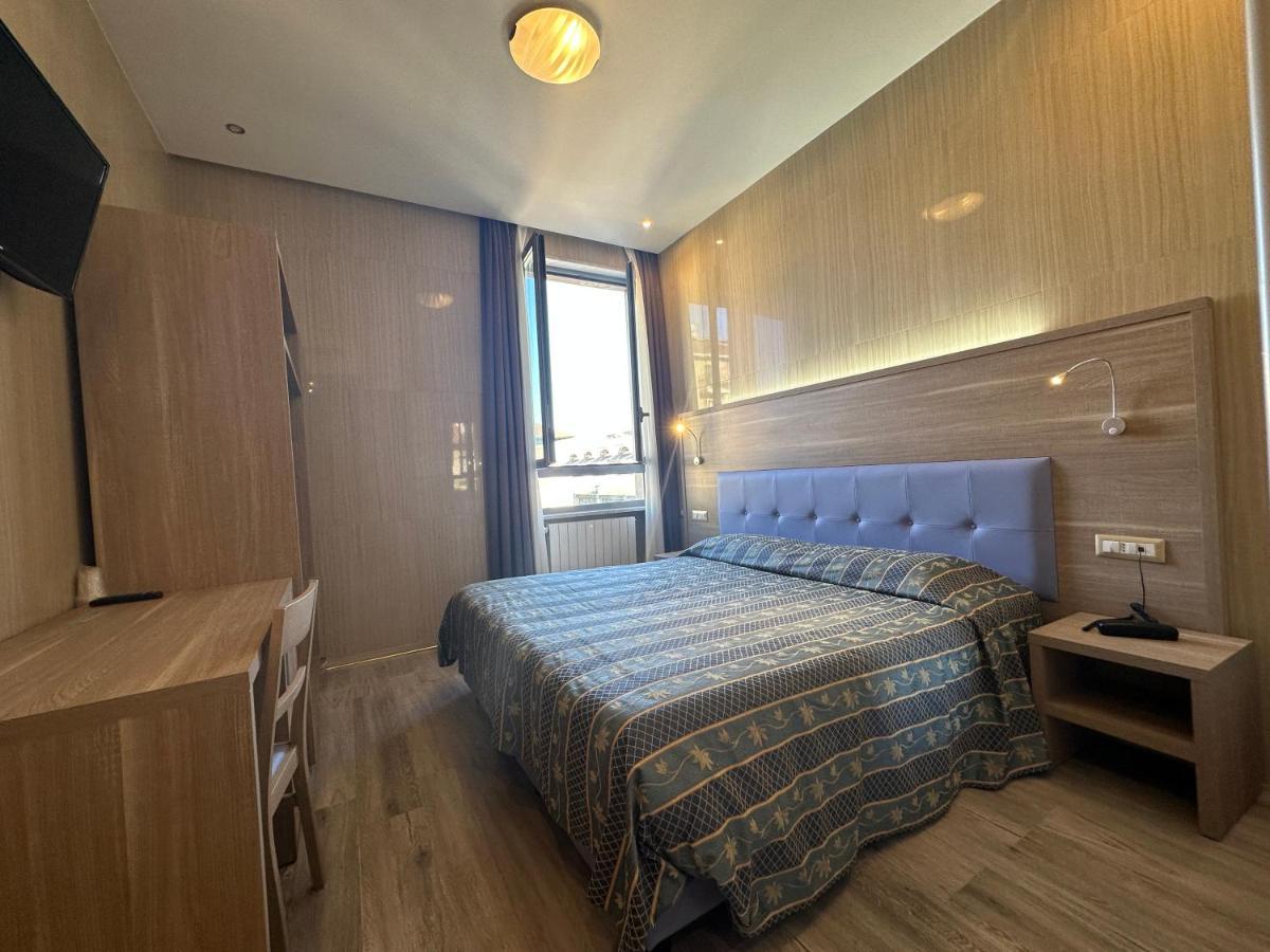 Midway 3* Milaan